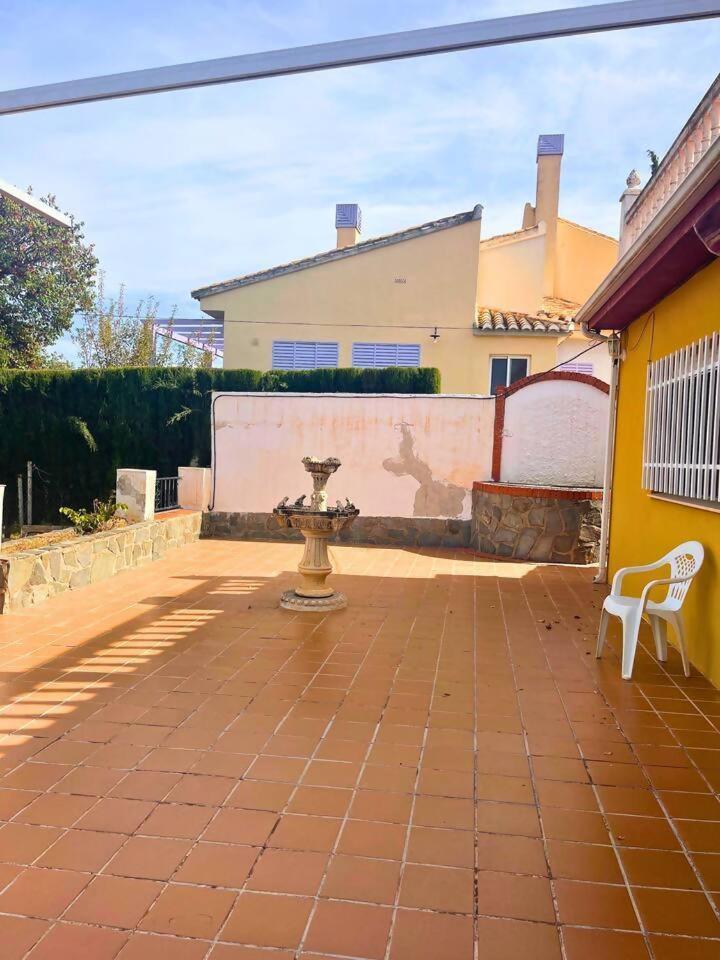 Casa Con Jardin En Ogijares Villa Exterior photo